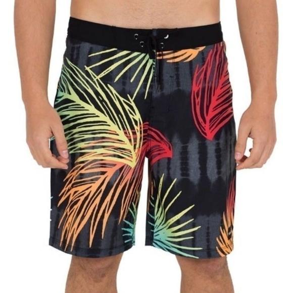 Hurley Floral Board Trunks Size 32 - Picture 1 of 8